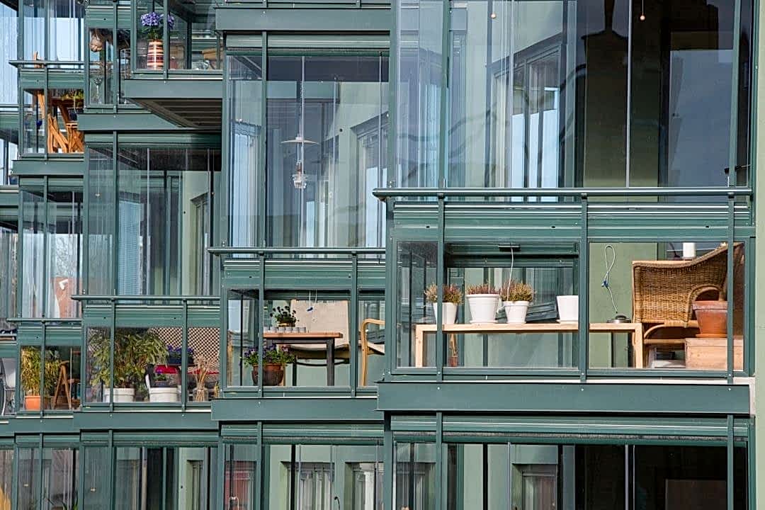 You are currently viewing Isıcamlı Cam Balkon Nedir?